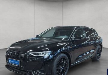 Audi e-tron 24.467 km 30.890 &euro; Reutlingen 72762