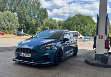 Ford Fiesta 82.100 km 17.399 &euro; Reutlingen 72766