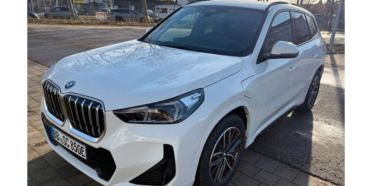 BMW X1 20.000 km 47.990 &euro; Böblingen 71034