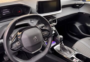 Peugeot 208 59.000 km 13.900 &euro; Pfronstetten-Geisingen 72539