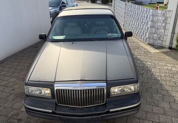 Lincoln Town Car 350.000 km 5.000 &euro; Bisingen 72406