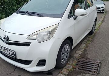 Toyota Verso-S 192.000 km 5.100 &euro; Reutlingen 72764