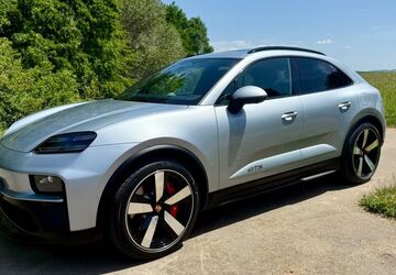 Porsche Macan 4.800 km 106.900 &euro; Aichtal 72631