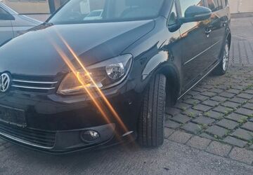 VW Touran 157.480 km 7.499 &euro; Reutlingen 72766