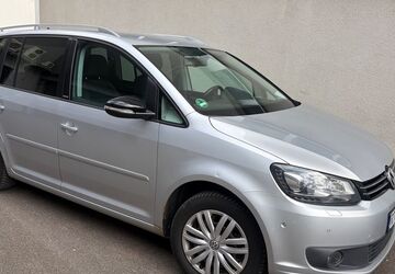 VW Touran 233.000 km 5.900 &euro; Reutlingen 72770